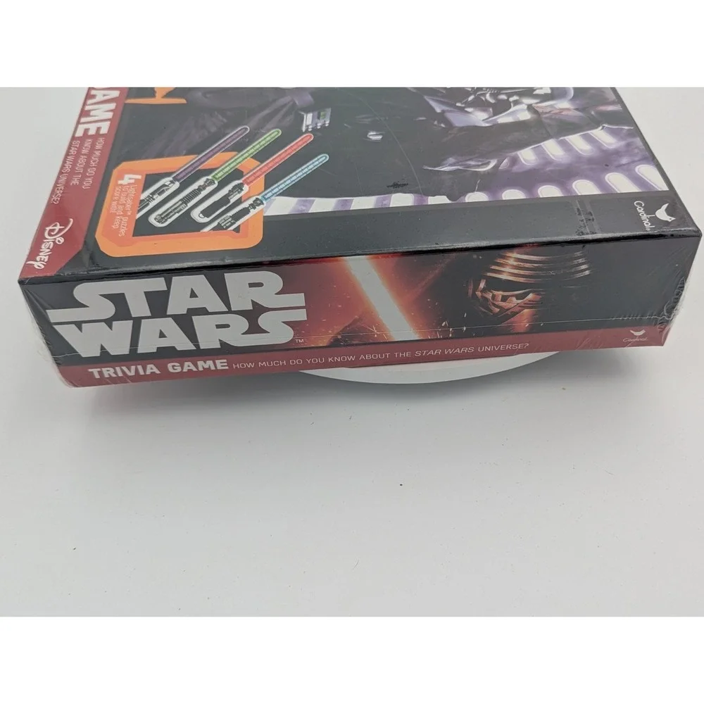 Star Wars Trivia‎ Game Sealed 650+ Questions Disney Lightsaber Puzzle Ages 8+